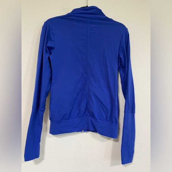 Lucy Activewear Jacket - Picture 2 of 7